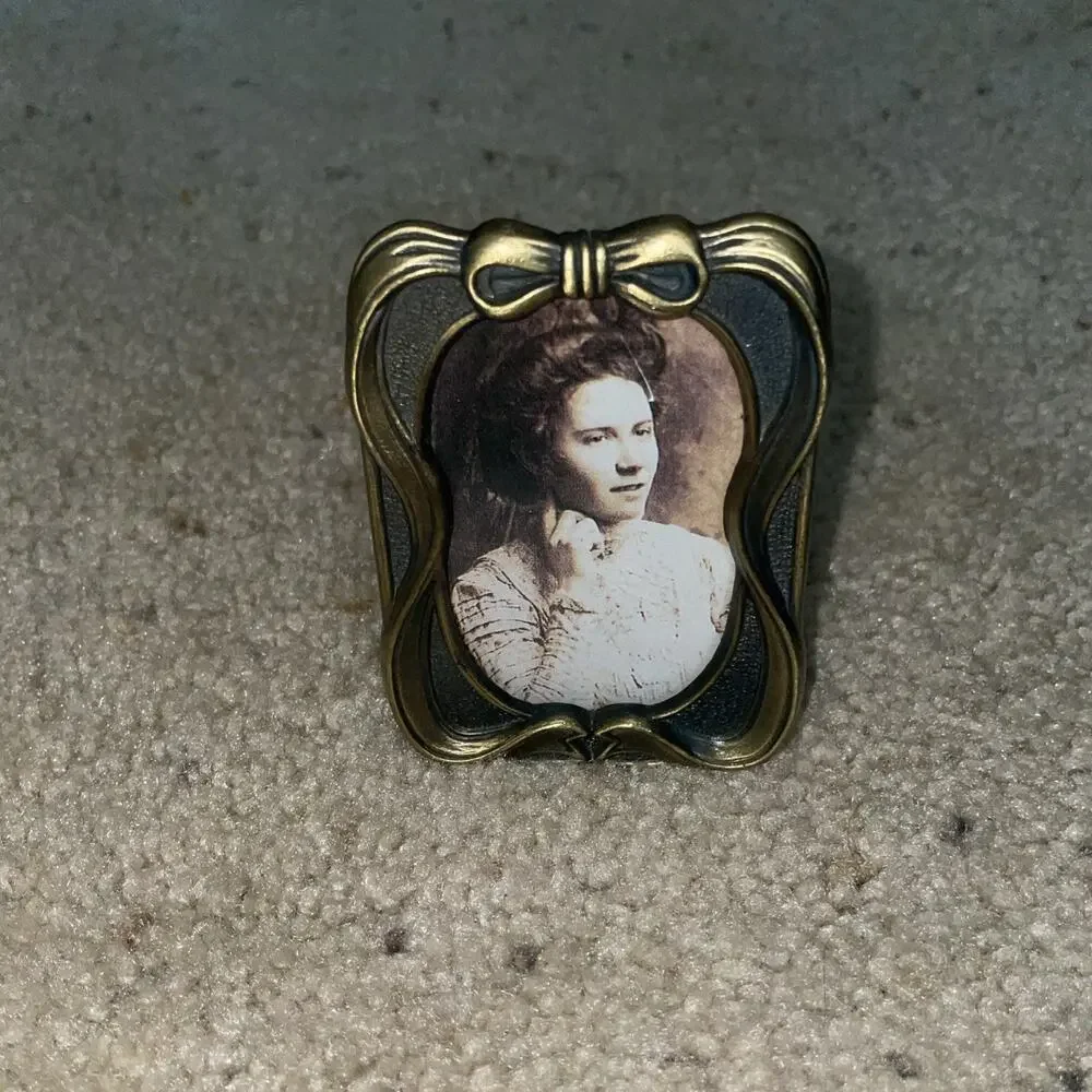 The Weston Gallery Antigue Brass Picture Frame 3 X 2 Bow Accent